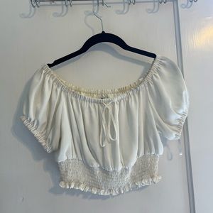 Aritzia Sunday Best white off the shoulder puff sleeve top SMALL